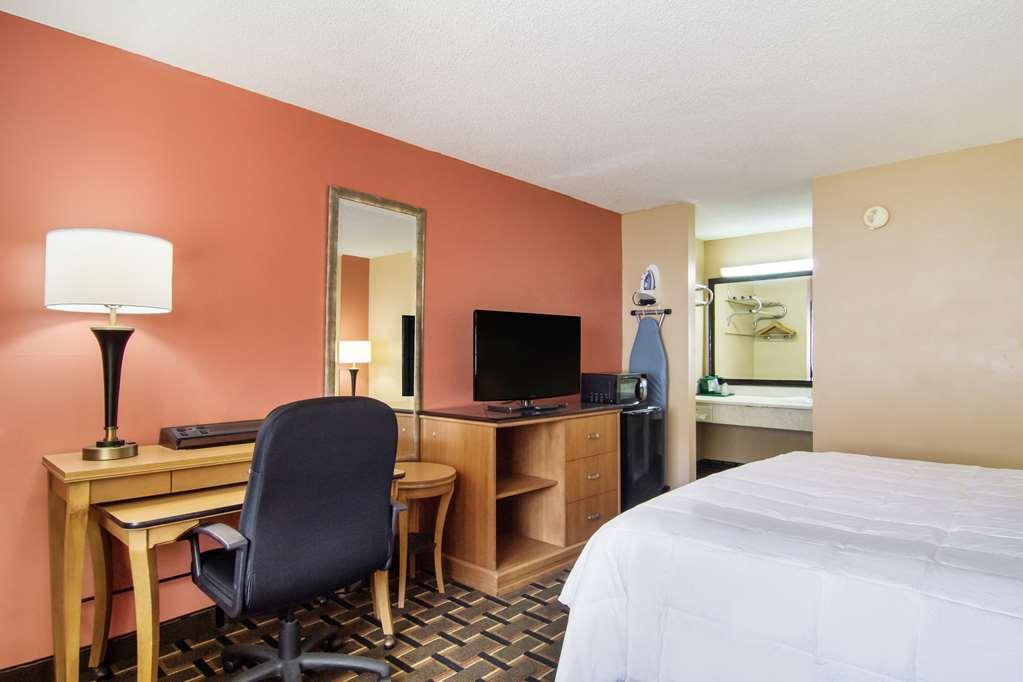 Americas Best Value Inn Darien Cameră foto